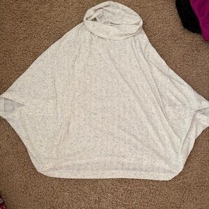 Lane Bryant 22 24 Poncho Off White And Grey Excellent Cond